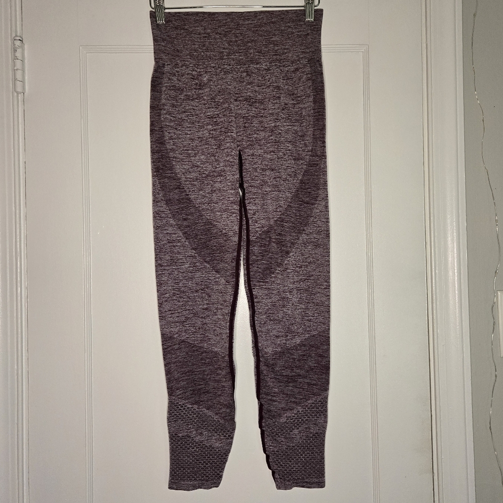 Victoria’s Secret Maroon Athletic Leggings Womens Medium Workout Yoga Pants